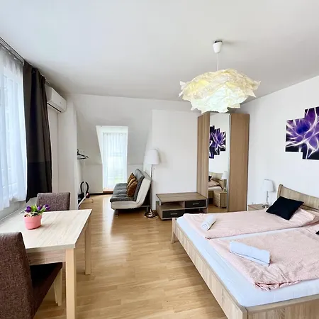 Trtn Keleti Apartments Budapest Exterior photo